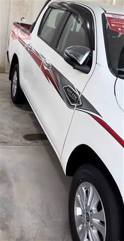 تويوتا هايلوكس